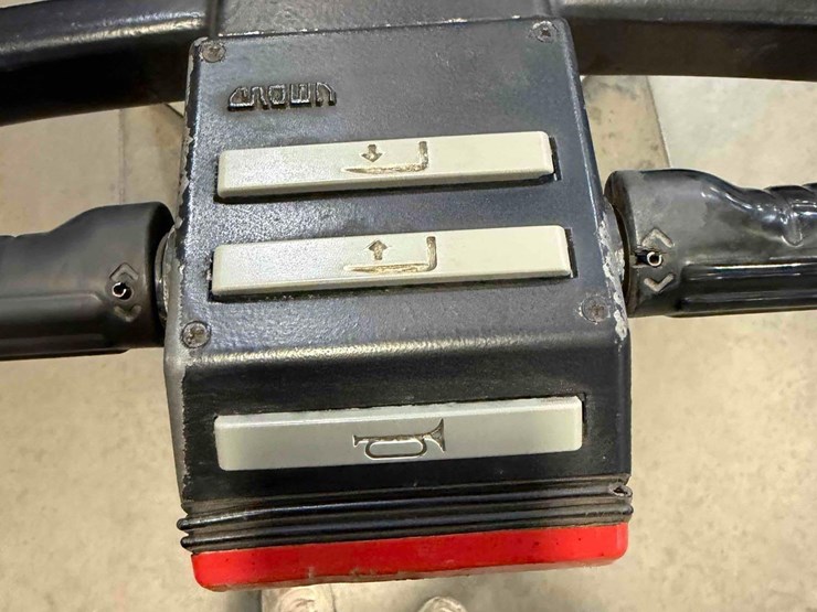 electric-pallet-jack-image-9