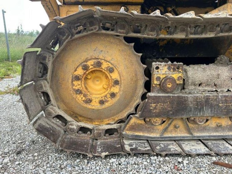 1985-john-deere-450e-image-38