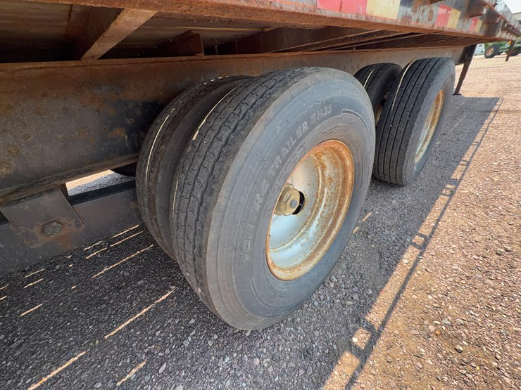 2016-dct-830gs38-gooseneck-trailer-image-24