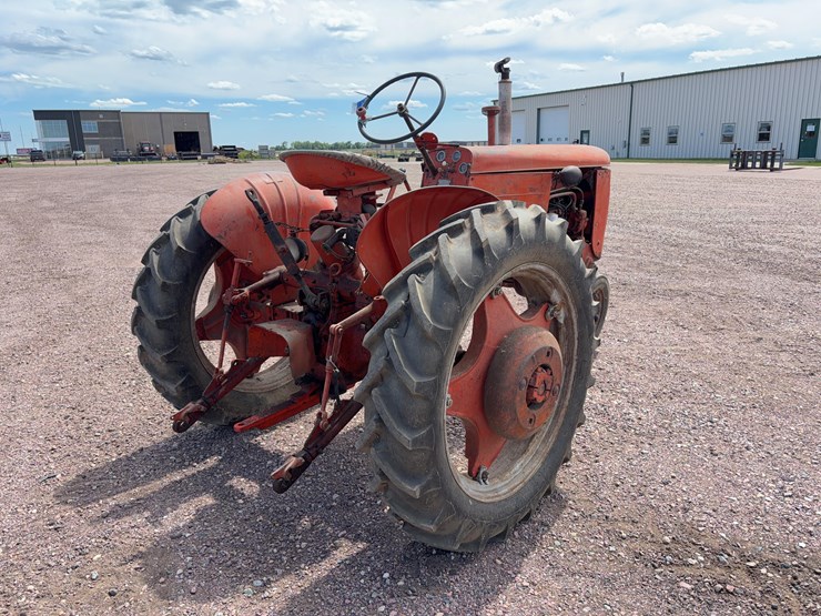 1951-j.i-case-tractor-image-5