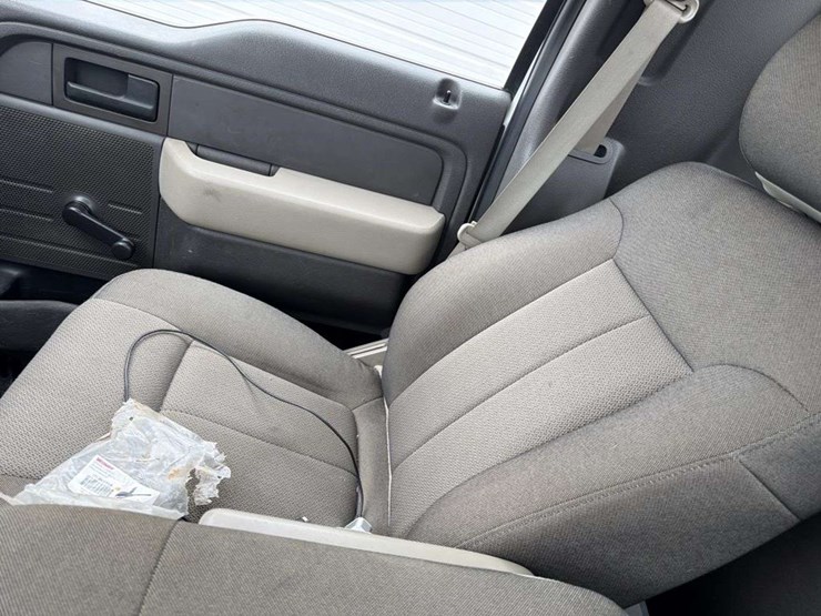 2010-ford-f-15-xl-image-38