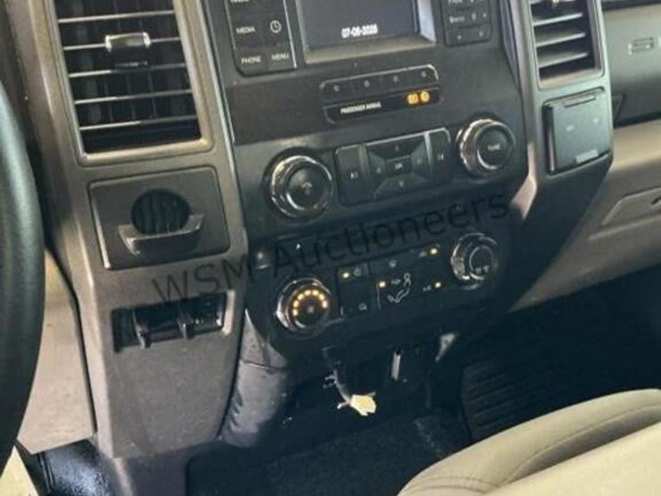 2017-ford-f250-image-21