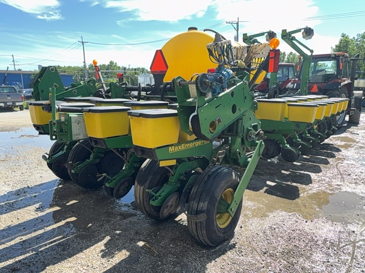 john-deere-1770-image-11