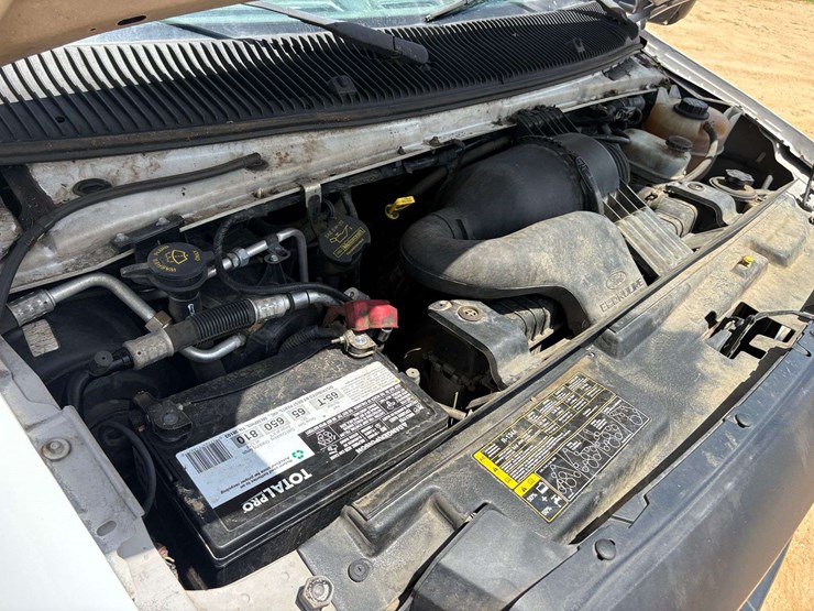2013-utility-van-image-28