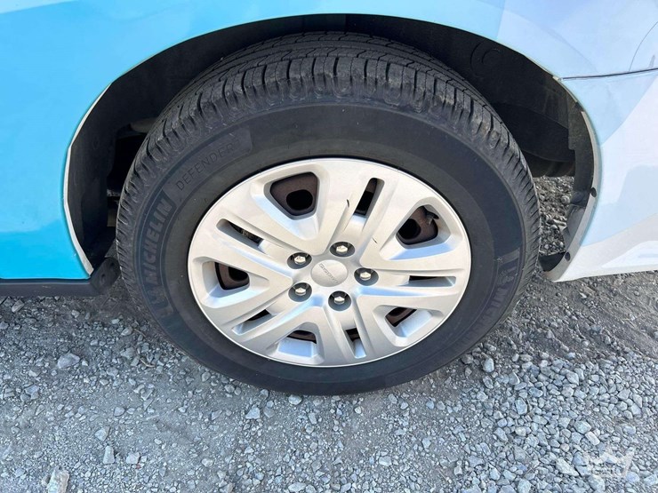 2014-dodge-caravan-image-23