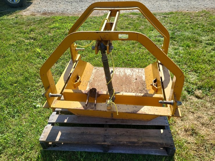 king-kutter-30"-3pt-hitch-scoop-image-9