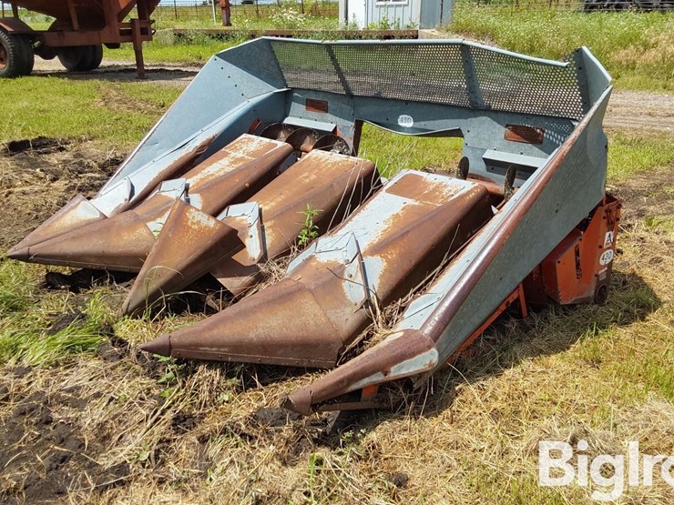 allis-chalmers-430f-4r30"-corn-head-image-1