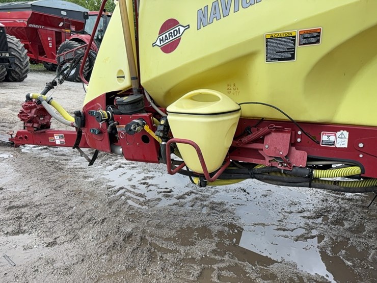hardi-4000-navigator-sprayer-image-37
