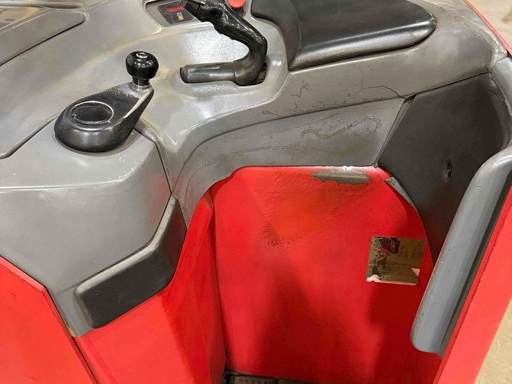 raymond-dss350tt-forklift-image-12
