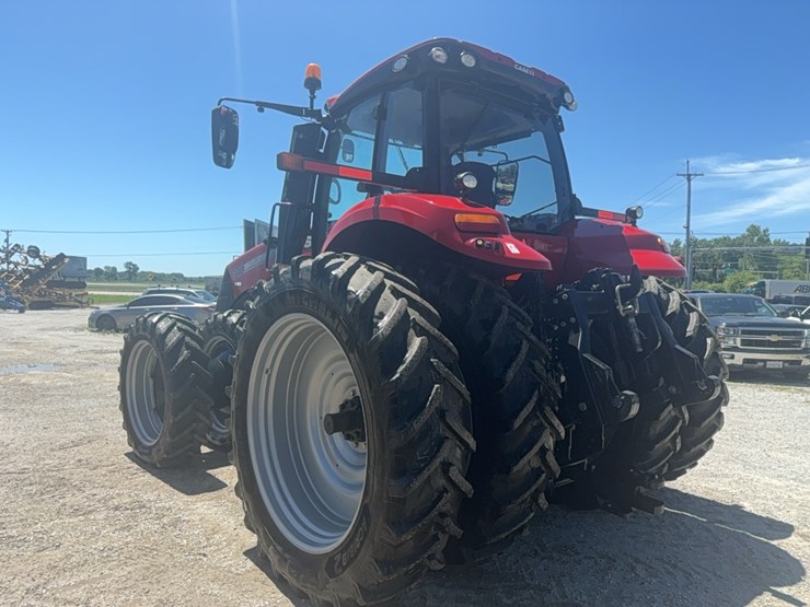 2020-case-ih-magnum-340-image-9