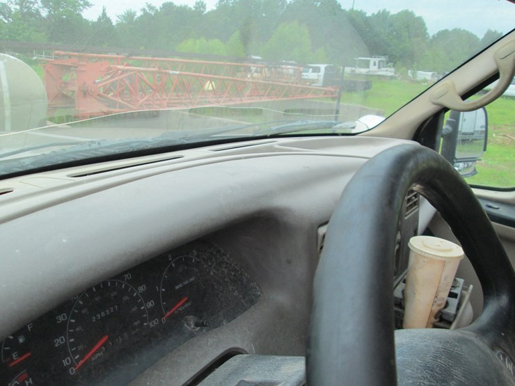 2000-ford-f350-image-34