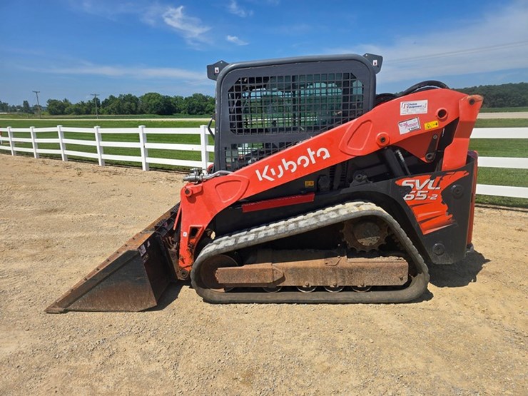 kubota-svl65-2-image-2