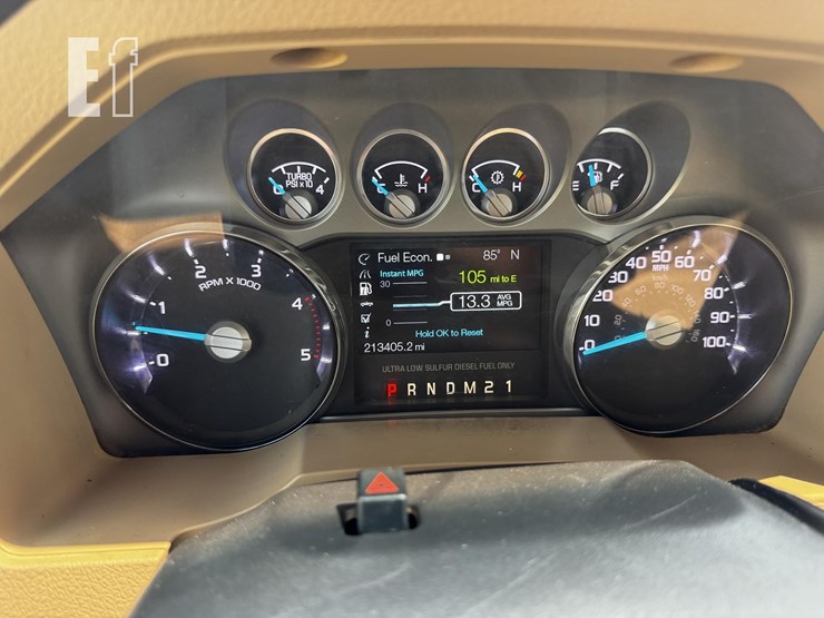 2015-ford-f250-sd-xlt-image-13