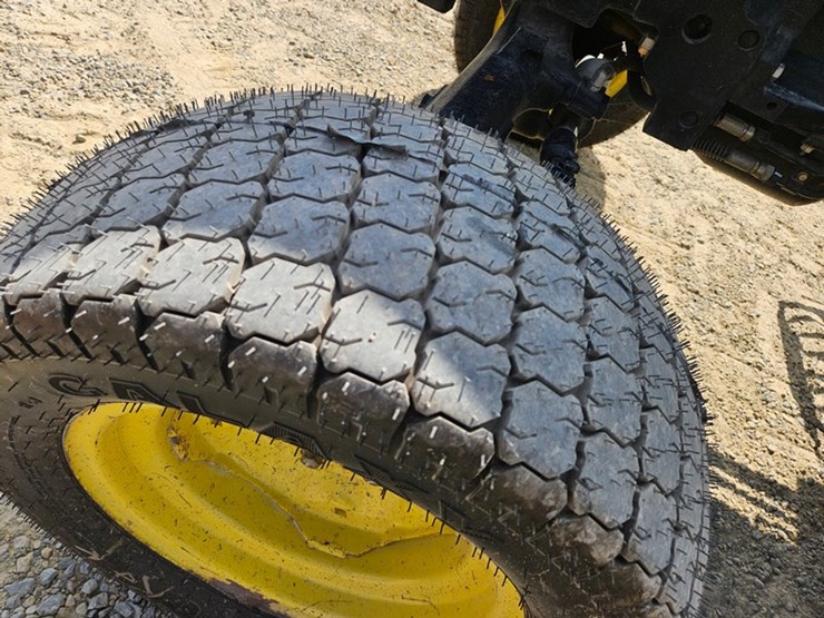 john-deere-5220-image-34
