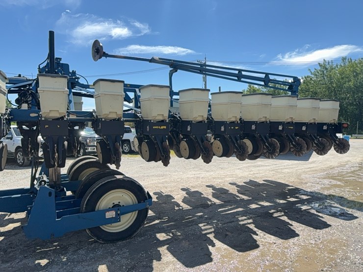 kinze-3600-image-3