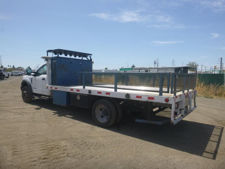 2019-ford-f550-image-4