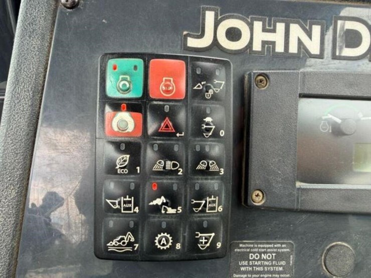 2018-deere-310sl-image-9
