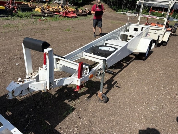 13'-long-trailer-frame-w/winch-image-4