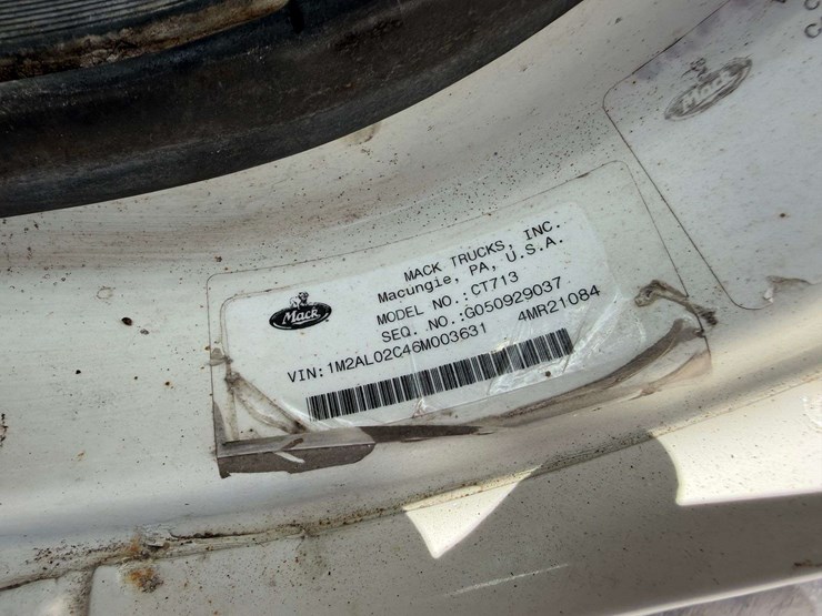2006-mack-granite-ct713-image-52