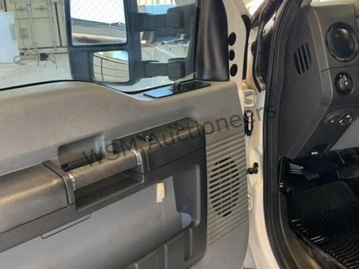 2015-ford-f350-image-28