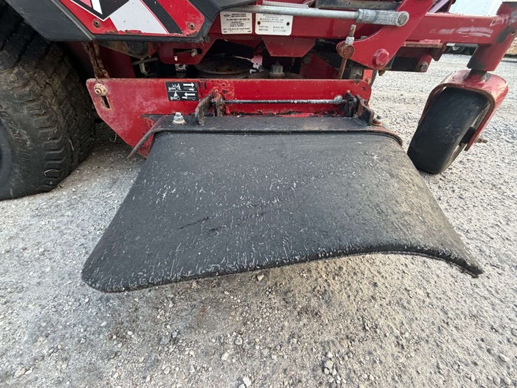 2017-ferris-zero-turn-mower-image-14