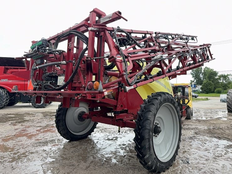 hardi-4000-navigator-sprayer-image-6