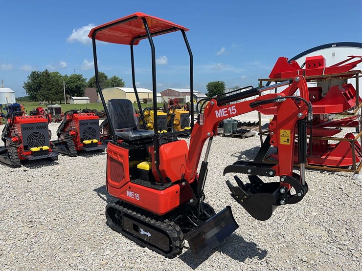 2026-miva-me15-mini-excavator-image-7