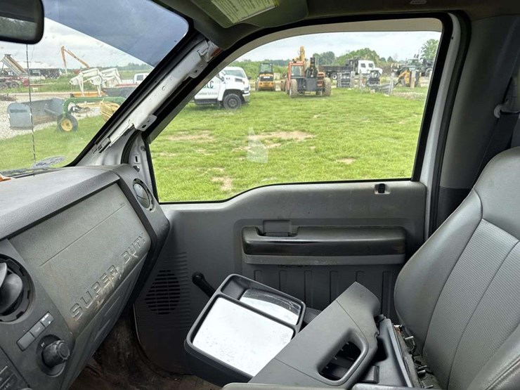 2012-ford-f350-image-11