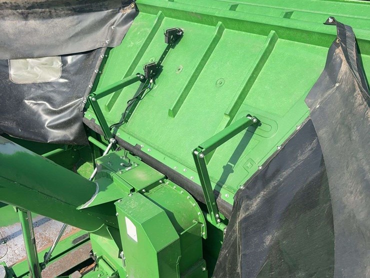 2023-john-deere-s780-image-55