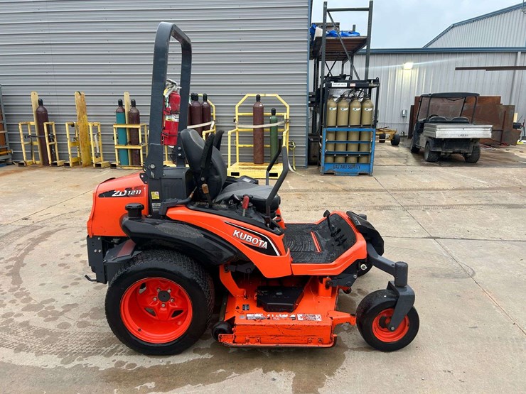 2018-kubota-zd1211r-image-4