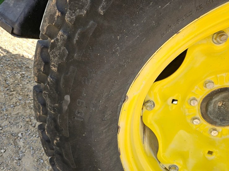 john-deere-5220-image-38