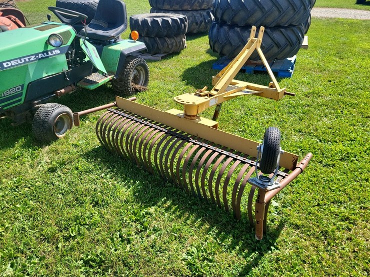 king-kutter-30"-3pt-hitch-landscape-rake-image-3