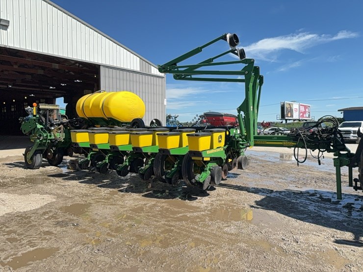 john-deere-1770-image-14