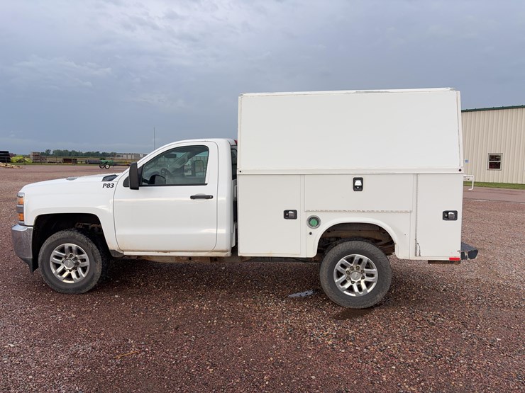 2015-chevrolet-silverado-3500-image-8