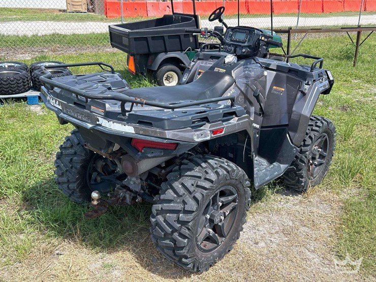 2023-polaris-4x4-atv-image-3