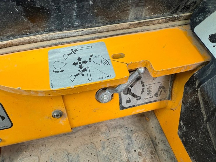 jcb-1cxt-image-35