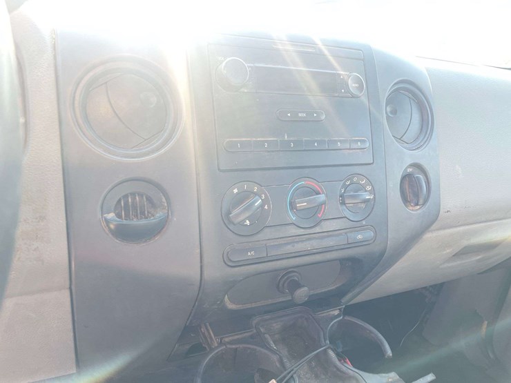 2005-ford-f150-image-13