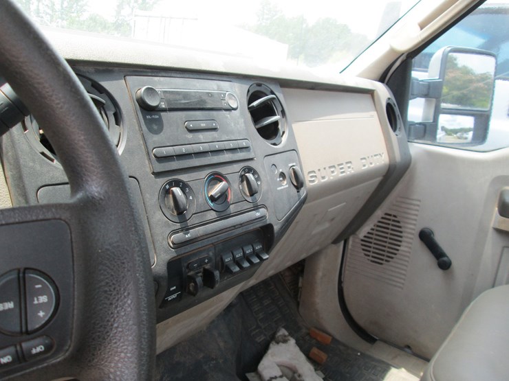 2008-ford-f250-image-26