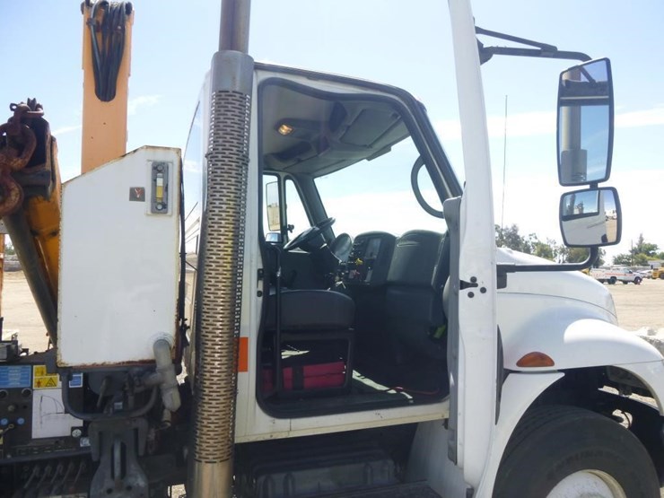 2007-international-durastar-4400-image-20