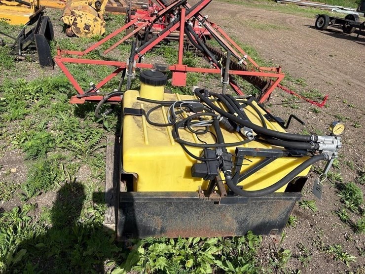 demco-sprayer-w/pump-&-booms-image-5