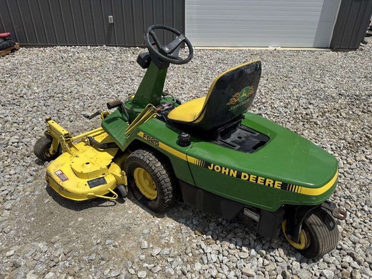 john-deere-f525-image-2