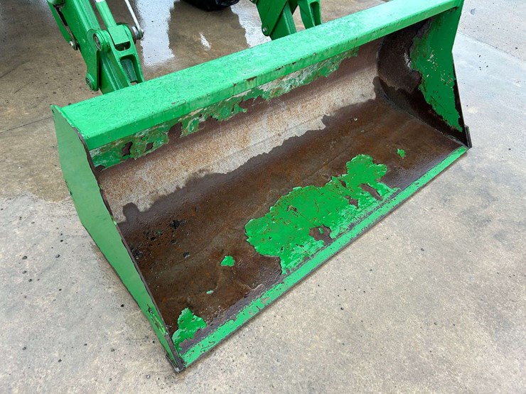 2012-john-deere-5101e-image-22
