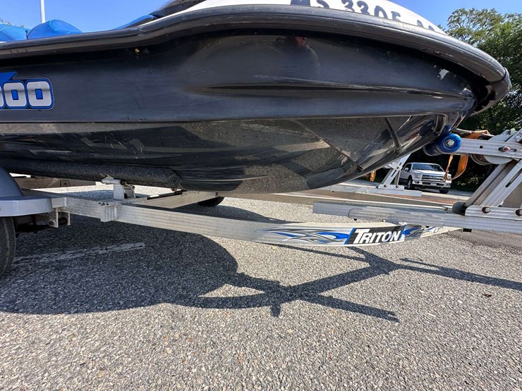 2007-sea-doo-gtx-4-tec-jet-ski,-2006-sea-doo-gtx-4-tec-jet-ski,-w/2017-triton-dual-ski-trailer-image-32