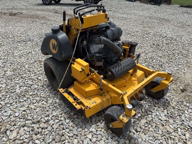 wright-stand-on-zero-turn-mower-image-4
