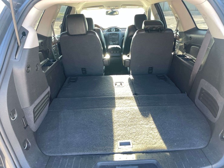 2012-buick-enclave-image-15