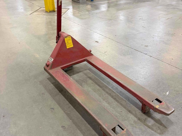 manual-pallet-jack-image-3