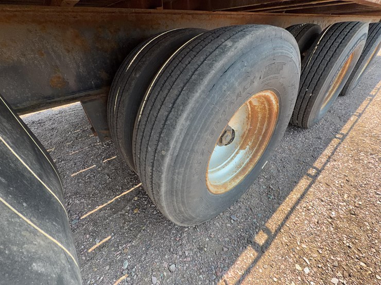 2016-dct-830gs38-gooseneck-trailer-image-23
