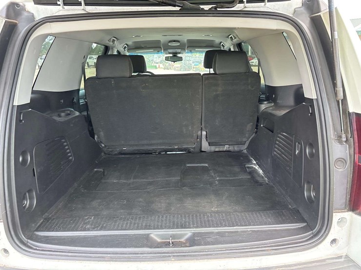 2019-chevrolet-tahoe-image-25
