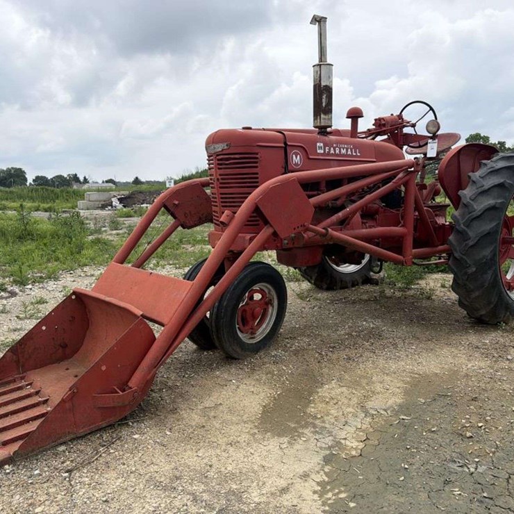 Farmall M Loader Tractor