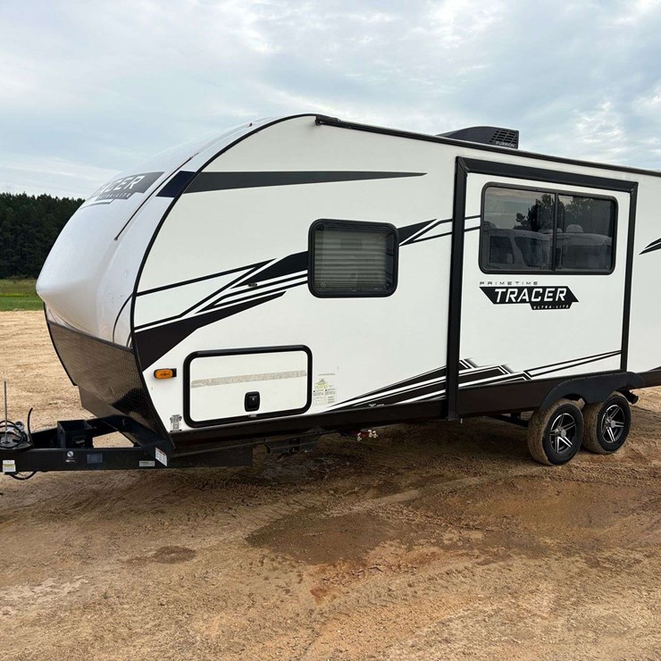 2022 Forrest River Tracer 27' Travel Trailer